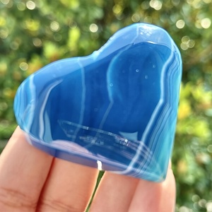 Venta al por mayor de adorno de ágata azul de alta calidad, tallado a mano en forma de corazón, estilo bohemio, tendencia de moda, regalo de recuerdo DIY, decoración del hogar - Product Image 6