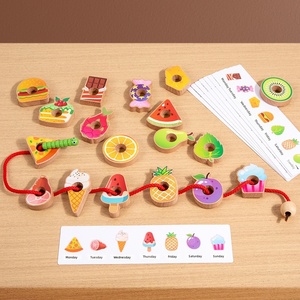 Gioco Educativo Montessori per Bambini: Giocattolo in Legno per Infilare Frutta e Imparare a Riconoscere le Forme - Product Image 3