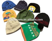Machine à tricoter écharpe multifonction quatre couleurs de haute qualité béret casquette Machine à tricoter casquettes de prière musulmanes faisant la Machine