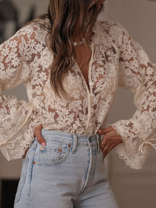 Chemisier <span class=keywords><strong>Femme</strong></span> Printemps 2026 à Manches Longues pour <span class=keywords><strong>Femme</strong></span> Mature, en Dentelle Beige Transparente - Product Image 1