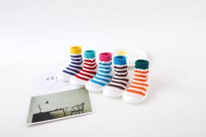 Удобные детские кроссовки для первых шагов — премиальные мягкие нескользящие кеды для мальчиков и девочек - Product Image 2