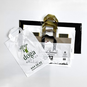 Bolsa de Compras de Plástico Biodegradable LDPE HDPE con Asa Suave para Negocios de Ropa, Turquía - Product Image 4