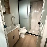 Maison conteneur pliable à double aile extensible 20FT 40FT, résistante au vent et à l'eau, préfabriquée, modulaire, pour les vacances