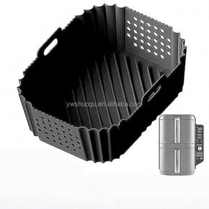 Bandeja de silicona perforada para asar y freír en freidoras de aire, compatible con utensilios y moldes de horno. - Product Image 2