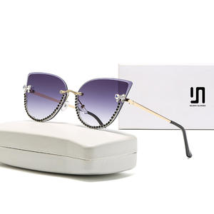 Lunettes de soleil œil de chat Z20655 pour femmes, monture métallique noire, strass, protection UV400, type 3, lunettes de soleil tendance, origine Taizhou - Product Image 4