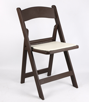 Chaise pliante de jardin en résine imitation bois marron pour événements extérieurs, équipement de location en gros pour événements, avec assise à lattes