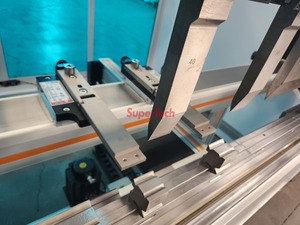 सुपरटेक wc67y श्रृंखला उच्च-परिशुद्धता 4-रोलर सीएनसी झुकने मशीन एयरोस्पेस घटक निर्माण के लिए - Product Image 5