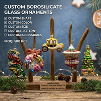 Boule de Noël soufflée à la main en forme de calèche, fournisseur de marque privée ODM, California Candy Wreath Tree Dessert Gift Borosilicate Wholesale