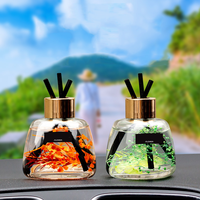 Désodorisant de parfum de voiture Molly Glory Diffuseur de roseaux d'aromathérapie de voiture moderne de 120ml dans une bouteille en verre pour une utilisation en voiture