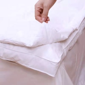 Hot Selling Wholesale Soft Hotel <strong>Feather</strong> and Down Queen <strong>Bed</strong> Mattress <strong>Topper</strong> - Product Image 4