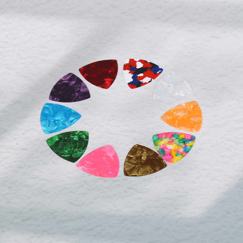 ปิ๊กเซลลูลอยด์ทรงสามเหลี่ยมขนาดใหญ่