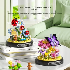 บล็อกไมโครรูปดอกไม้ขายส่ง ชุดตัวต่อ DIY สำหรับตกแต่งโต๊ะ ของเล่นเสริมพัฒนาการ ของขวัญ รับทำโลโก้ OEM - Product Image 3