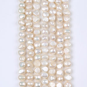 Colliers en perles d'eau douce blanches naturelles de 9-10 mm en gros, matériel de fabrication de bijoux DIY avec des perles en forme de pomme de terre - Product Image 1