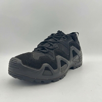 Bottes de randonnée basses noires en daim à lacets légères pour le travail en extérieur