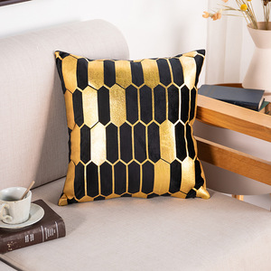 Housse <span class=keywords><strong>de</strong></span> Coussin <span class=keywords><strong>de</strong></span> <span class=keywords><strong>Canapé</strong></span> Amity Moderne et Luxe <span class=keywords><strong>pour</strong></span> Salon, Imprimé Doré, <span class=keywords><strong>pour</strong></span> Décoration d'Intérieur - Product Image 3