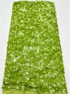 Tissu à paillettes vert herbe haute densité en gros, tissu scintillant à sequins pour robes de soirée, vêtements de mode, chaussures et sacs pour femmes - Product Image 1
