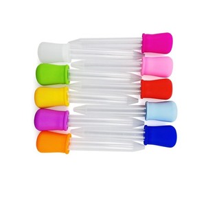 Pipettes liquides transparentes de 5ml Pipettes en silicone et en plastique <span class=keywords><strong>Pipette</strong></span> de transfert de médicaments avec outils de mesure à pointe d'ampoule pour les enfants - Product Image 1