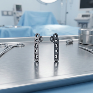 Plaque de blocage TPLO 2,0 mm, implant orthopédique vétérinaire manuel pour ostéotomie de nivellement du plateau tibial, système approuvé CE - Product Image 1