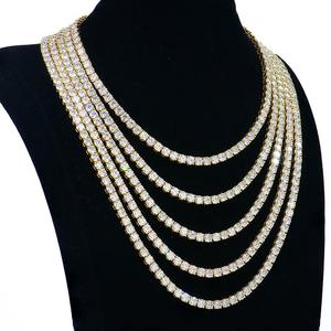 Bracciale Tennis da Donna in Argento Sterling 925 con Moissanite da 2-6mm, Gioielli per Anniversario e Matrimonio, Produzione su Misura - Product Image 4