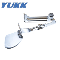 A11(S72L) Overlock Swing Hemmer Folder/classeur pour aiguille unique lockstitch accessoires de Machine à coudre