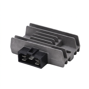 Régulateur pour moto Yamaha FZ 16 - Plastique et autres matériaux certifiés IATF 16949/ISO 9001, pièce de rechange - Product Image 1