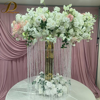 Support à fleurs en acier inoxydable doré brillant, nouveau design, pour centre de table de mariage, avec rideau de perles