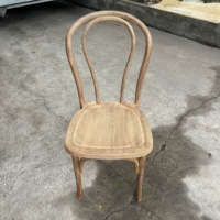 Chaises blanches empilables populaires classiques de Thonet de résine en plastique de 1000 livres pour la partie d'événement