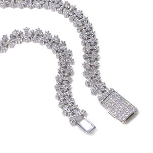 NUOYA Joyería <span class=keywords><strong>Fina</strong></span> Collar <span class=keywords><strong>de</strong></span> <span class=keywords><strong>Cadena</strong></span> <span class=keywords><strong>de</strong></span> Diamantes Iced Out <span class=keywords><strong>de</strong></span> 8.5MM Bañado en <span class=keywords><strong>Oro</strong></span> con Diseño <span class=keywords><strong>de</strong></span> Cruz y Circonitas Brillantes a la Moda <span class=keywords><strong>para</strong></span> Hombres y Mujeres - Product Image 5