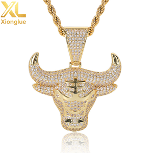 Collar Personalizado con Colgante de Latón para Hombre, Estilo Hip-Hop, con Incrustaciones de Cobre Dorado y Zirconia, Diseño de Cabeza de Toro - Product Image 1