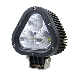 Nouveau 2020 Triangle Forme lampe de travail Menée Par <span class=keywords><strong>60W</strong></span> hors route a mené la lumière de travail pour Des Voitures