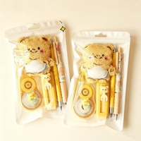 Offre Spéciale : Adorable Ensemble de Papeterie 5 Pièces en Métal et Plastique avec Broche en Peluche – Cadeau Idéal pour Étudiants et Fournitures Scolaires