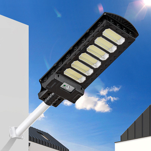 ไฟถนนโซลาร์เซลล์ AORUITAI สำหรับลานจอดรถ กันน้ำระดับ IP65 สำหรับภายนอกอาคาร กำลังไฟ 100 <span class=keywords><strong>200</strong></span> 300 400 500 600 วัตต์ แบบรวมทุกอย่างในหนึ่งเดียว - Product Image 4