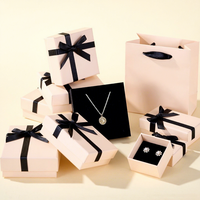Boîte à bijoux haut de gamme en papier avec intérieur en éponge, gaufrage pailleté, pour bagues, boucles d'oreilles et colliers, vente en gros, fabrication OEM