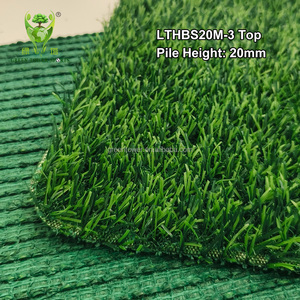 Tapis d'herbe artificielle verte à haute densité pour la matière plastique de tapis d'herbe de gazon synthétique de pelouse artificielle de jardin - Product Image 2