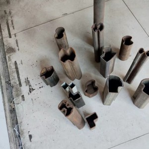 Tuyau en acier au carbone sans soudure, section spéciale, hexagonal, triangulaire, octogonal, fabriqué en Chine, sur mesure, pour machines - Product Image 6