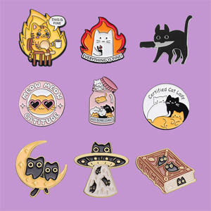 This Is Fine Cat Set Pin de solapa Botella Insignia en forma de libro con broche de gato Accesorios de joyería para amantes de los gatos - Product Image 3