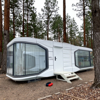 Maison mobile ou mini-maison personnalisable - Structure en acier imperméable inspirée des capsules spatiales, en matériau de conteneur, à vendre
