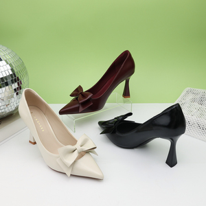 Chaussures de <span class=keywords><strong>mariage</strong></span> blanches pour femme Shehe 2026, de haute qualité, sexy, à bout pointu, <span class=keywords><strong>petit</strong></span> <span class=keywords><strong>talon</strong></span> aiguille, avec nœud, grandes tailles - Product Image 1