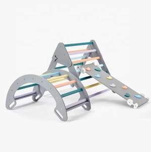 Piklers Triangle Juego de marco de escalada interior plegable Montessori Inspirado Estructura de juego para niños pequeños - Product Image 1