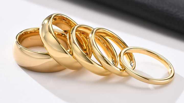 Women's Classic Silver 4mm Tungsten Carbide Wedding Band Ring