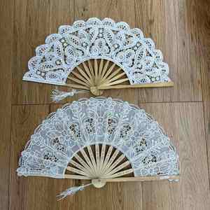 Éventail pliant en bambou style floral, portable, cadeau de mariage, décoration DIY pour la maison, promotion de festival, peint à la main - Product Image 5