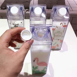 ขวดน้ำพลาสติกทรงกล่องนมดีไซน์มินิมอล รุ่นใหม่ ปี 2026 พร้อมฝาปิด ดื่มได้ทันที เหมาะสำหรับงานปาร์ตี้ - Product Image 1