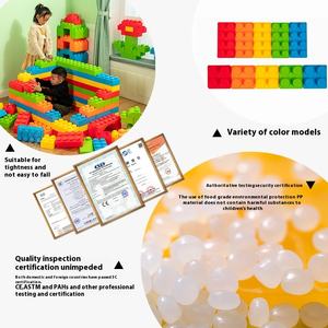 Blocs <span class=keywords><strong>de</strong></span> château <span class=keywords><strong>de</strong></span> construction à grandes particules pour l'éducation préscolaire en intérieur, ensemble <span class=keywords><strong>de</strong></span> construction <span class=keywords><strong>de</strong></span> puzzle en plastique pour enfants, blocs <span class=keywords><strong>de</strong></span> construction heureux - Product Image 4