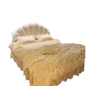 Petal Princess 1M Modern Simple Soft Bag Estilo crema Dormitorio de lujo con tecnología de madera maciza ligera Cama de tela para 8 mujeres - Product Image 5