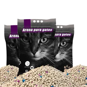 Arena de arena para gatos de bentonita superior colorida de polvo bajo, arena de aglomeración fuerte de 1-3mm de fábrica OEM más barata al por mayor