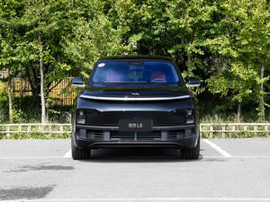Li Auto L8 2023 <span class=keywords><strong>Pro</strong></span>, Vehículo Eléctrico de Alta Velocidad con Tracción en las Cuatro Ruedas, Nuevo, Cinco Plazas, Cuatro Puertas, en China - Product Image 3