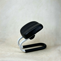 Tabouret de yoga en cuir PU en gros, avec cadre métallique ergonomique pour Pilates, entraînement d'équilibre, soutien postural, usage à domicile, en salle de sport ou en studio