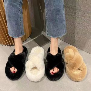 Chaussons douillets et tendance pour femmes pour les saisons d'automne et d'hiver - Product Image 2