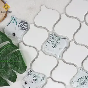 Piastrella in ceramica per pavimento del bagno in mosaico di ceramica mix di vetro bianco a forma di lanterna