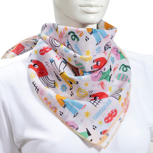 Pañuelo Cuadrado Personalizado de Mezcla TC Tejido, 70x70cm, con Estampado por Sublimación, Pañuelo de Moda para la Cabeza y el Cuello para Mujer, Accesorio Diario - Product Image 4